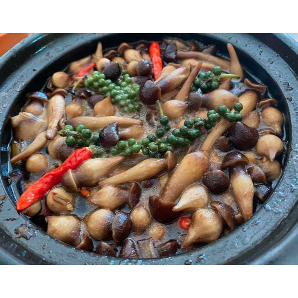 Nấm Mối Kho Tiêu Xanh | Cooked Black Termitomyces with Green Pepper