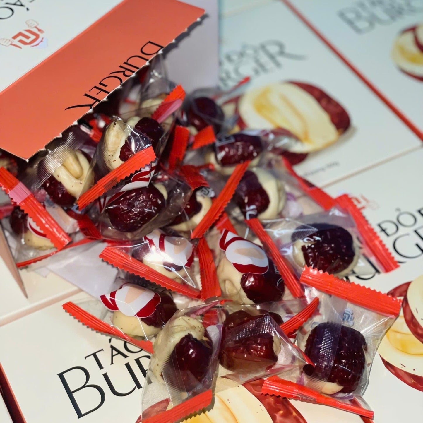 Táo Đỏ Buger-Quang Linh | Jujube "Burger" Candy