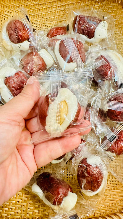Táo Đỏ Sữa Lạc Đà Hạt Điều Tây Tạng | Jujubes with Camel Milk & Cashew