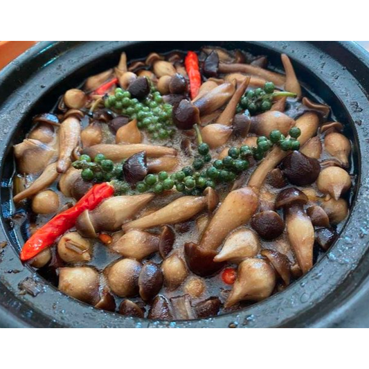 Nấm Mối Kho Tiêu Xanh | Cooked Black Termitomyces with Green Pepper